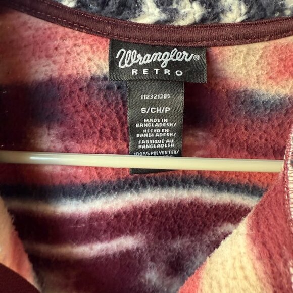 Wrangler Retro Sherpa size small, maroon cream, pink and navy blue - Picture 3 of 4